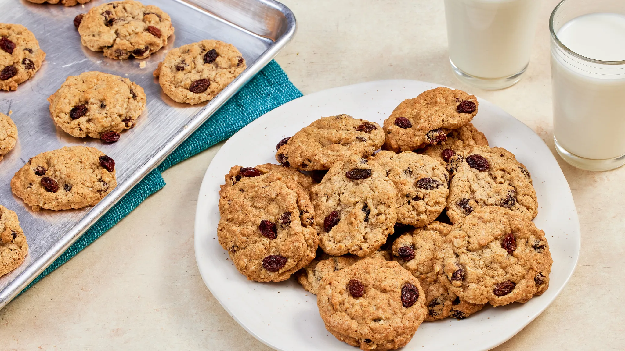 Oatmeal Raisin Cookies