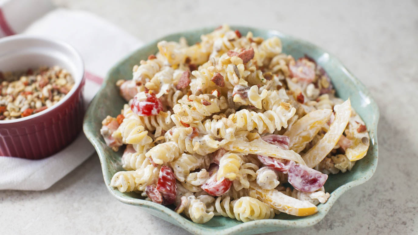 Creamy Pasta Salad with Salad Toppins
