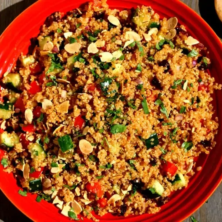 Franks RedHot Poludniowa Salatka z Quinoa Franks RedHot Poludniowa Salatka z Quinoa