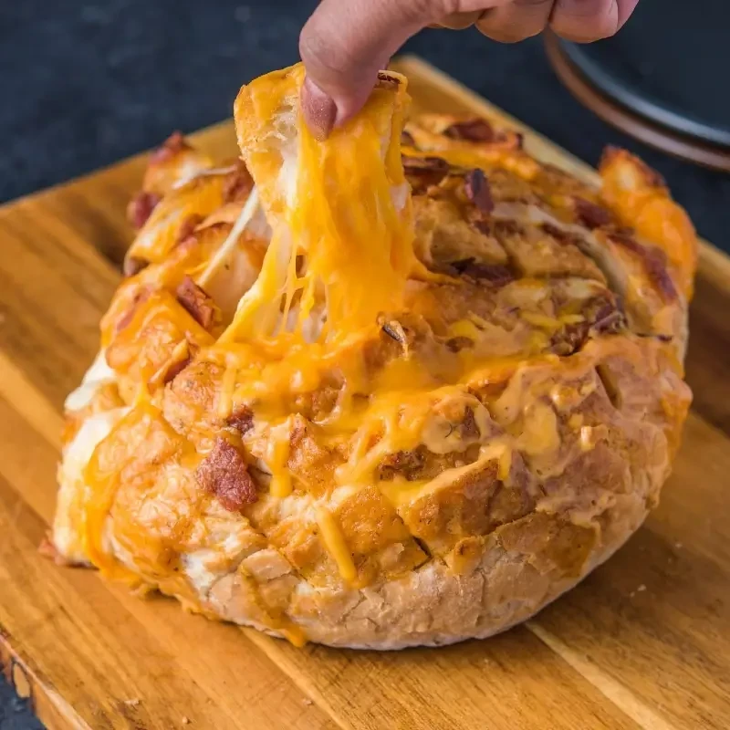 Pain à détacher au fromage et à la sauce Buffalo et ranch Franks RedHot Pain à détacher au fromage et à la sauce Buffalo et ranch Franks RedHot