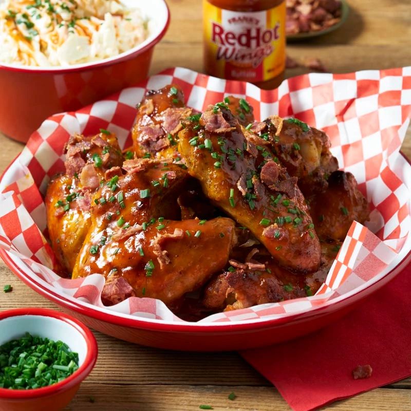 Sweet and Spicy Chicken Wings with Bacon Sweet and Spicy Chicken Wings with Bacon