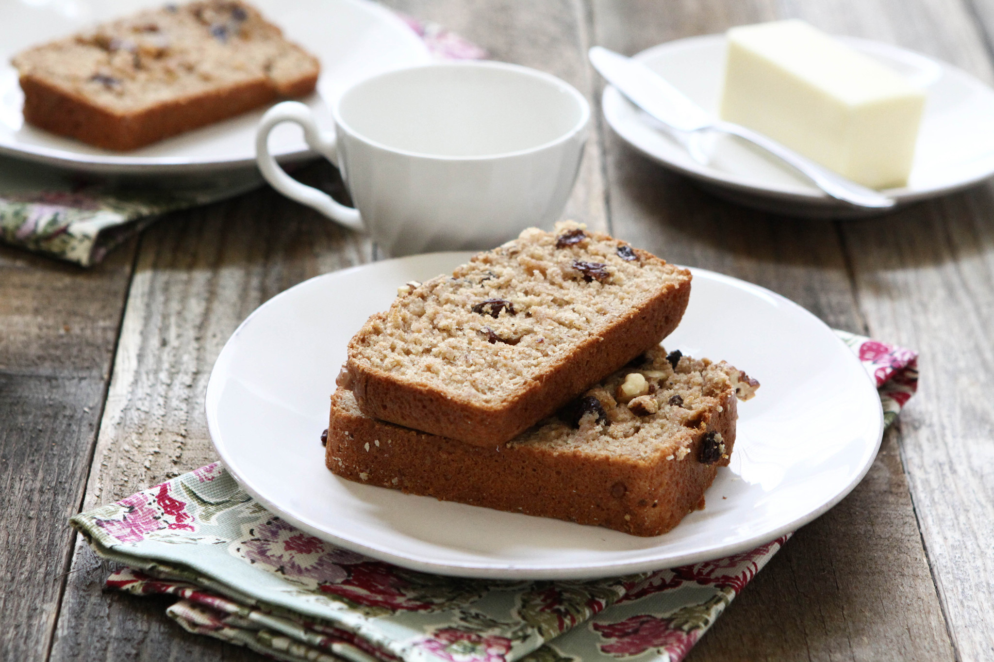 Cinnamon Applesauce Bread