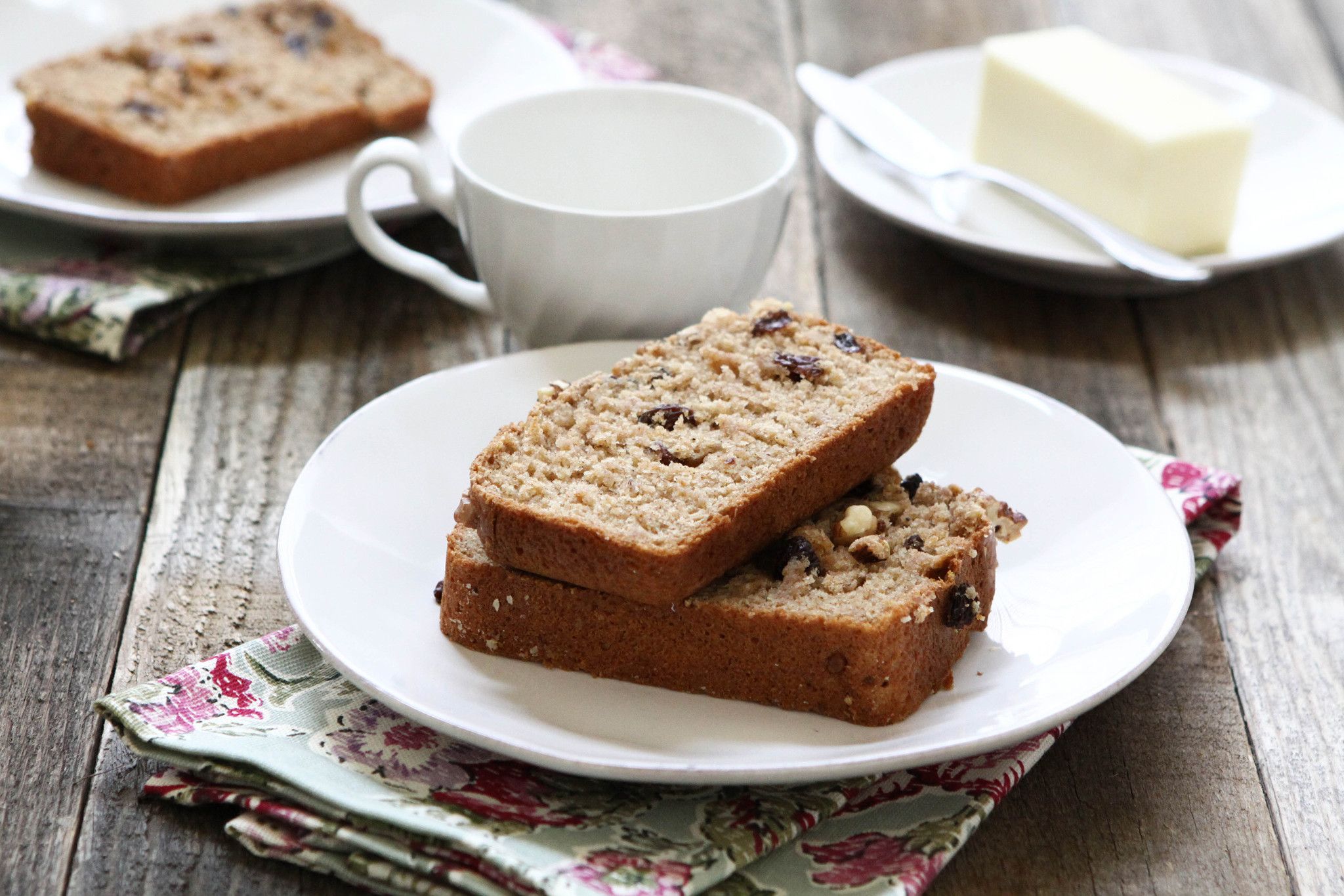 Cinnamon Applesauce Bread