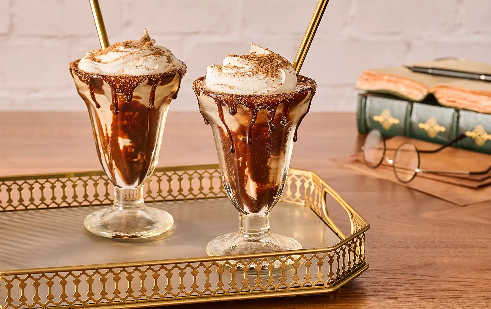 Cauldron Cake Finishing Sugar Milkshake