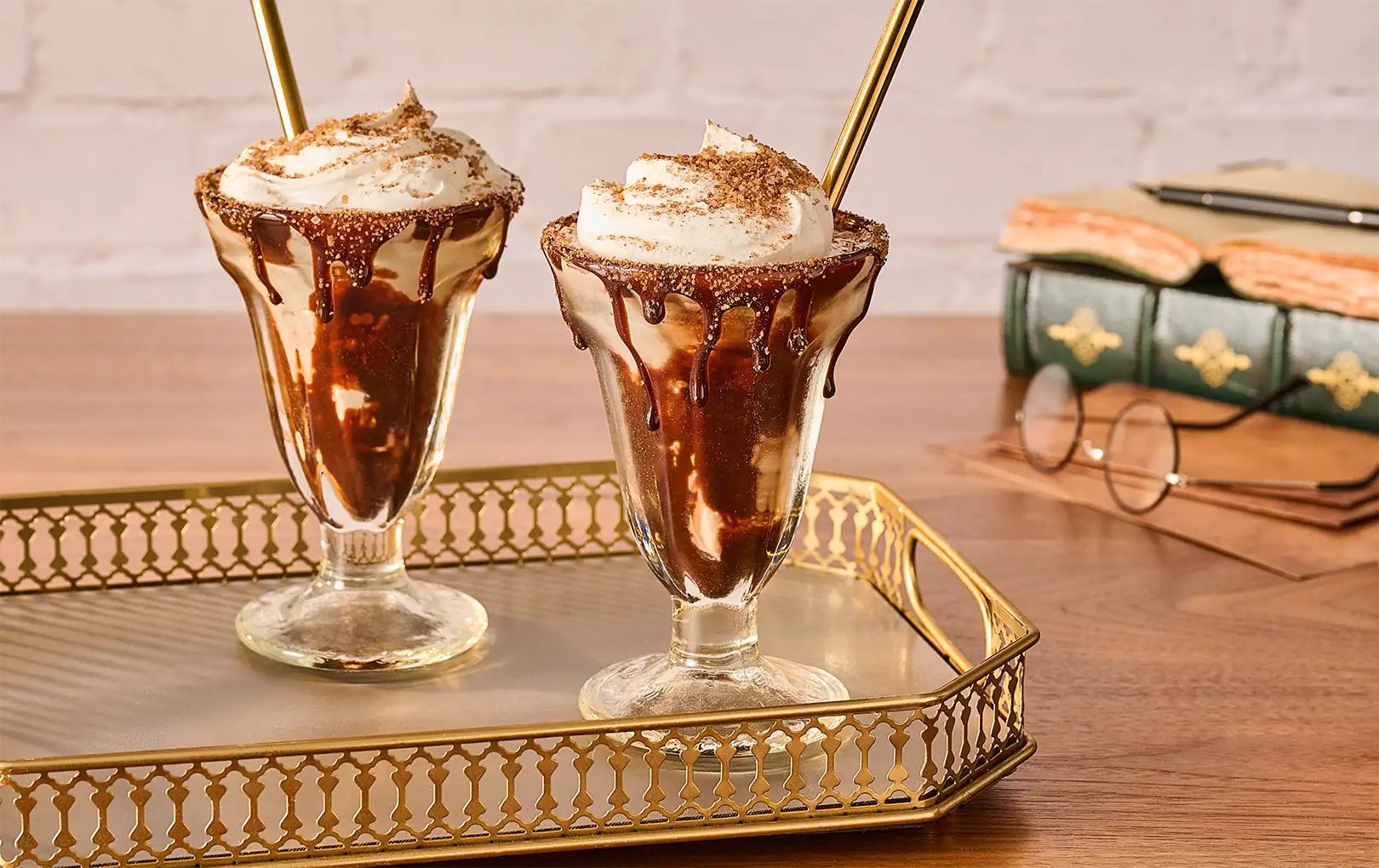 Cauldron Cake Finishing Sugar Milkshake