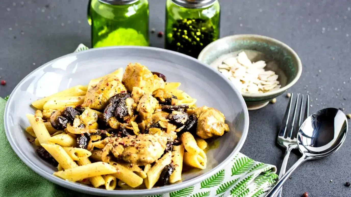 Franks RedHot Makaron Penne z Sosem Arrabiatta