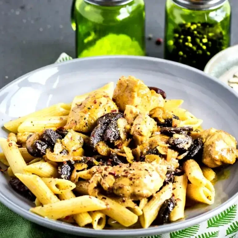 Franks RedHot Makaron Penne z Sosem Arrabiatta Franks RedHot Makaron Penne z Sosem Arrabiatta