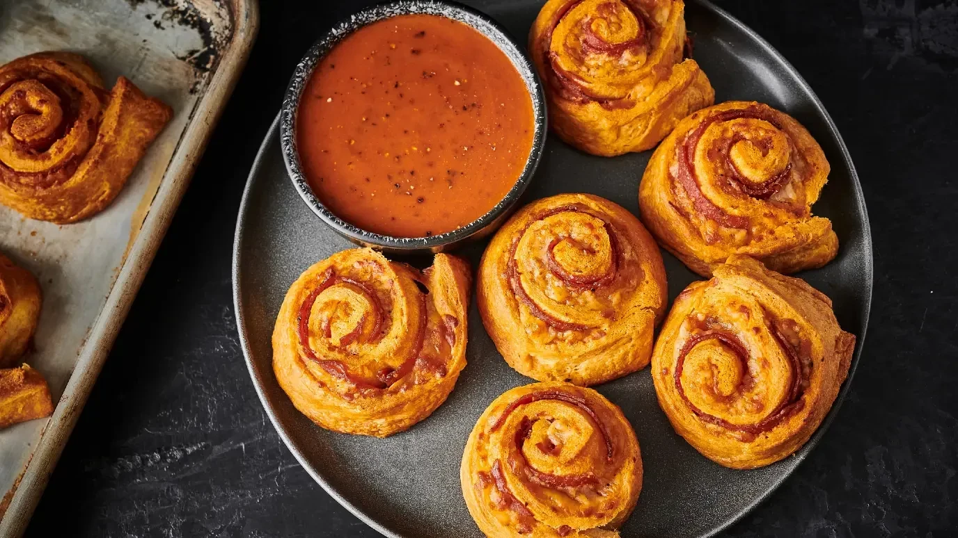 Franks RedHot Spicy Garlic and Herb Pepperoni Pizza Rolls