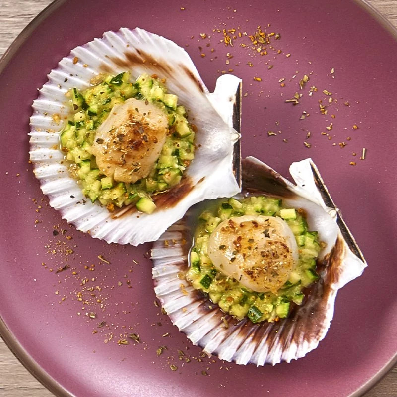 Capesante su tartare di zucchine