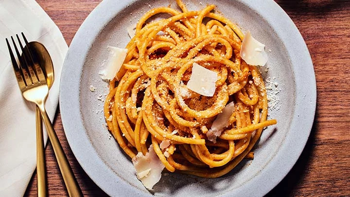 Spaghetti with Magic Tomato Sauce
