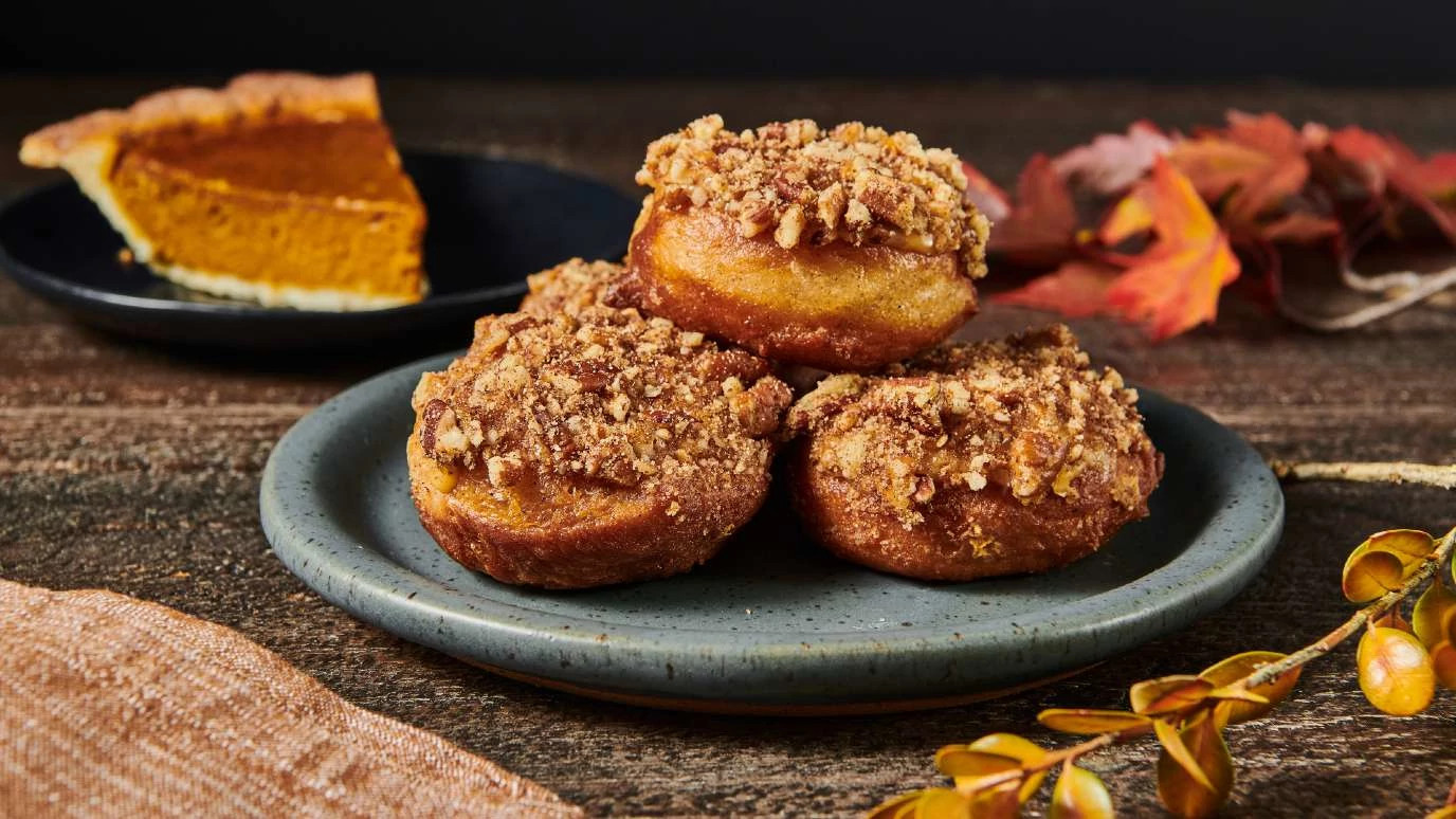 Pumpkin Pie Spice Doughnuts