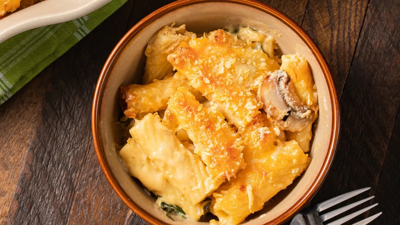 Mac and Cheese with Garlic, Spinach and Mushrooms