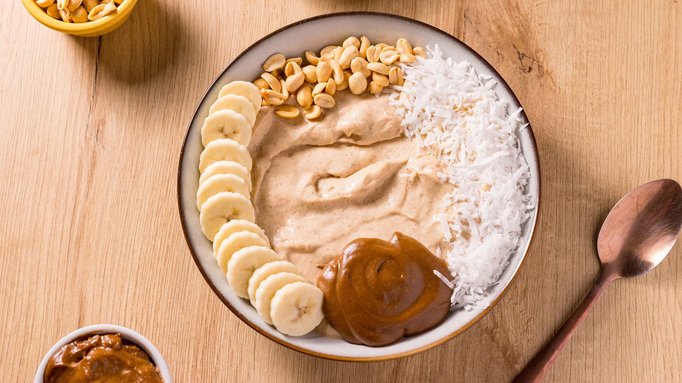 Smoothie_Bowl_Banana_Mani_09_8192_x_5464_web.jpg