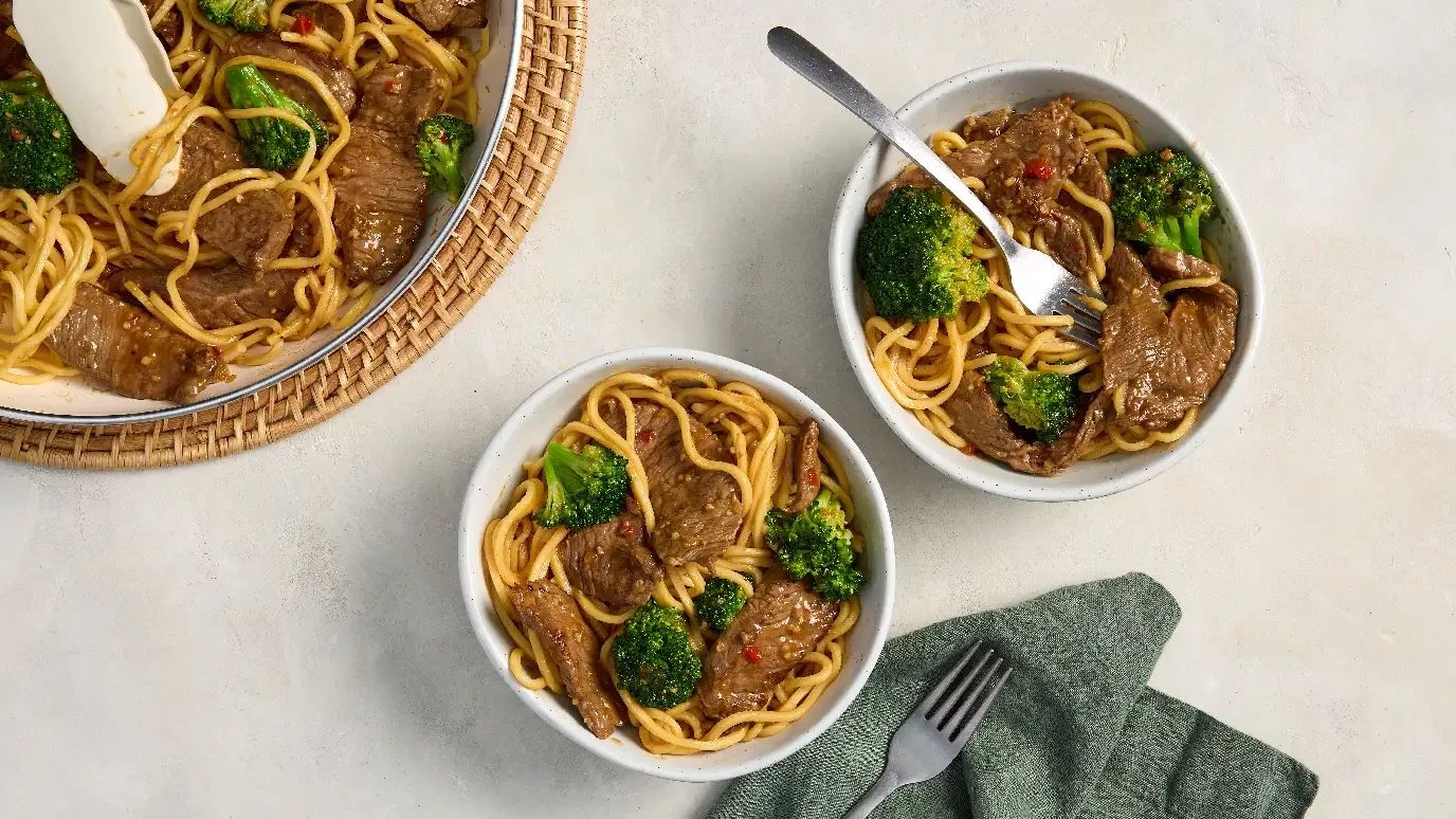 Beef & Broccoli Lo Mein