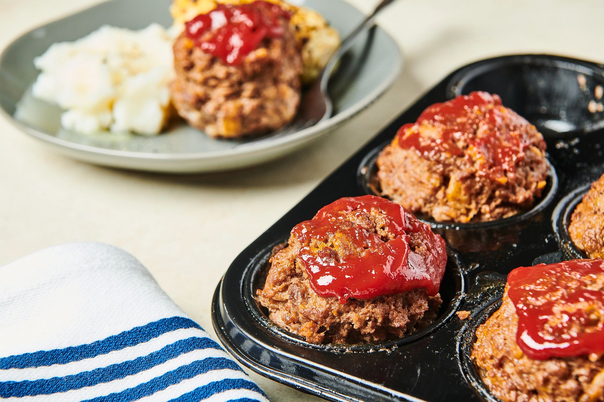 Mini Meatloaf Muffins