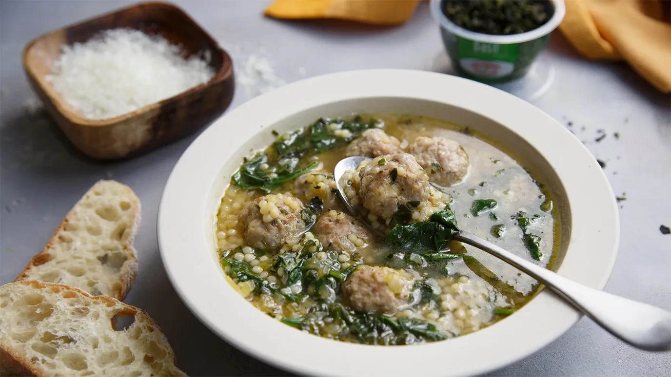 Italian Wedding Soup with Garlic and Basil