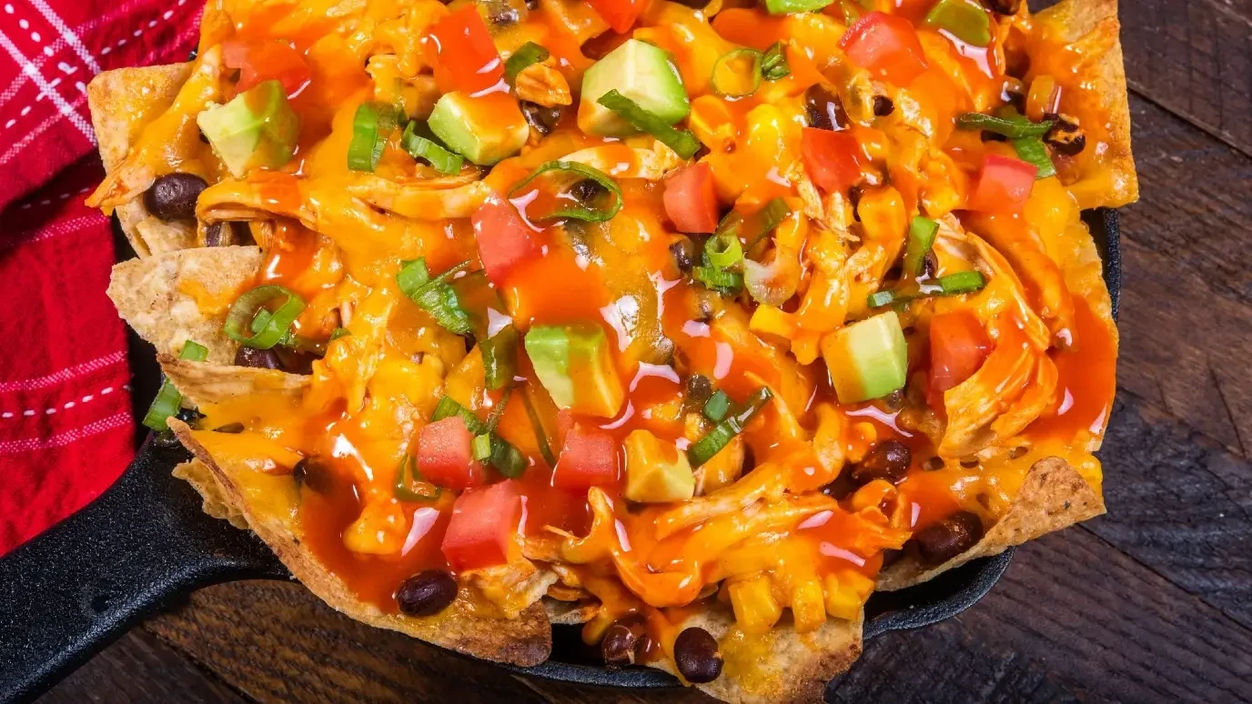 Frank's RedHot Buffalo Chicken Skillet Nachos
