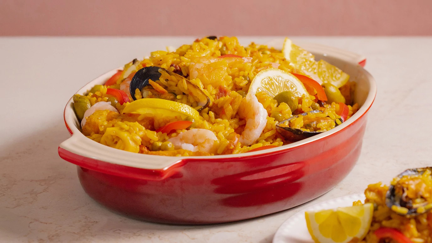 MCC_paella_1376x774_web.jpg