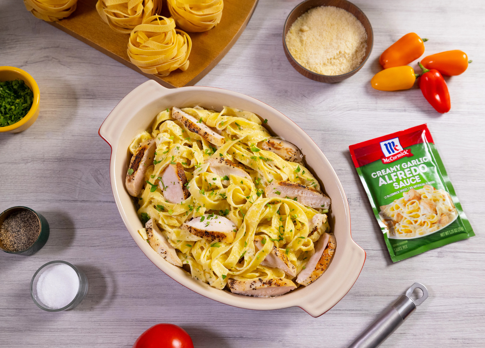 Pasta Alfredo con pollo Centro y Sur América