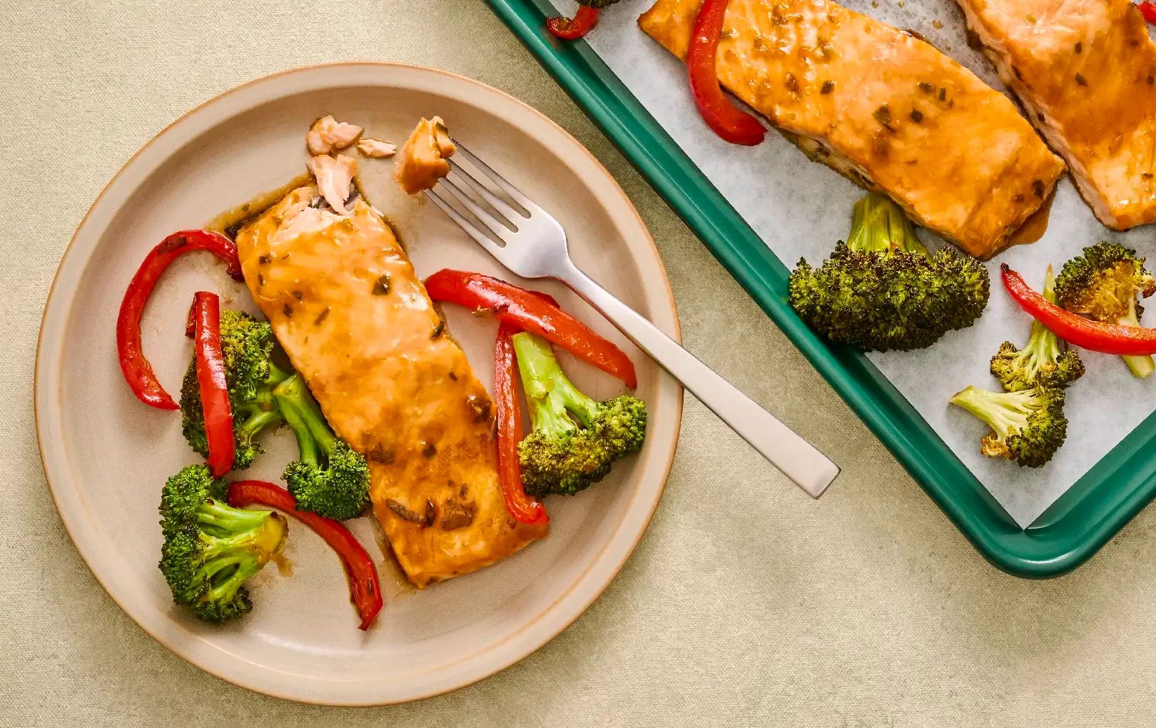 Sheet Pan Salmon and Vegetables