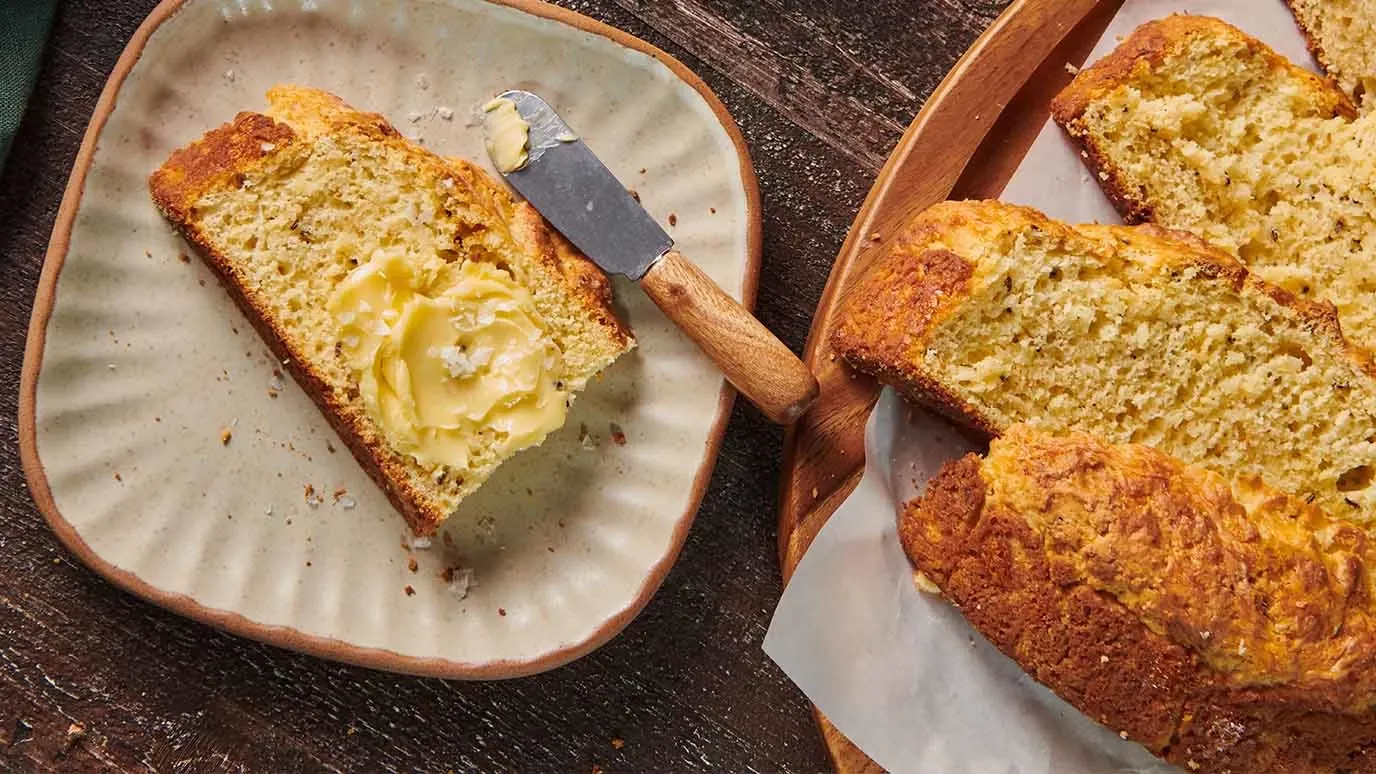 Savory Irish Cheese Soda Bread