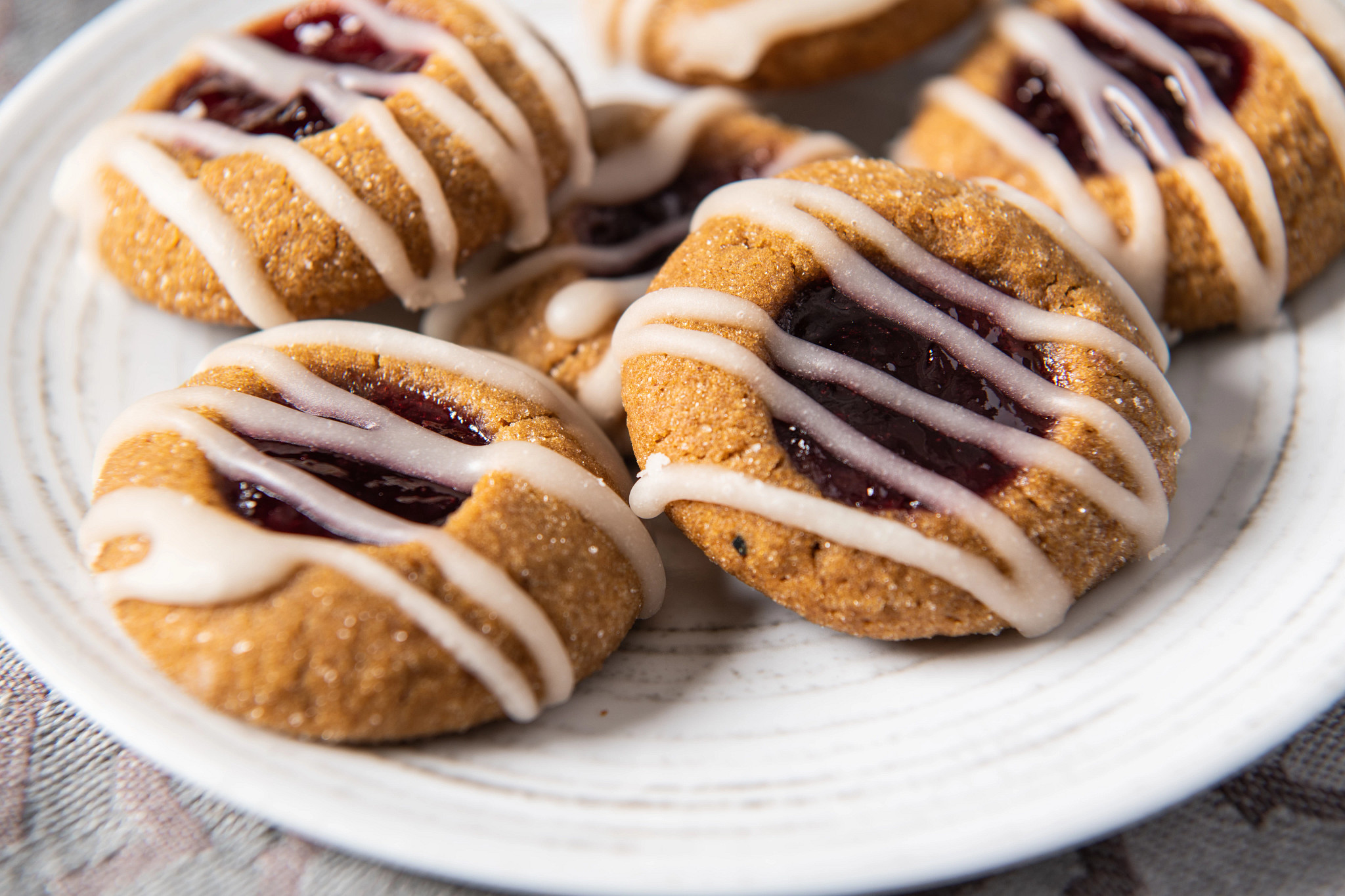 White Chocolate Kissed Gingerbread Cookies Mccormick