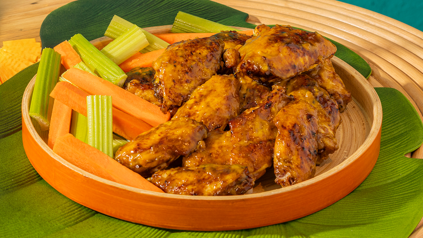 alitas_de_pollo_mostaza_piña_1376x774_web.png