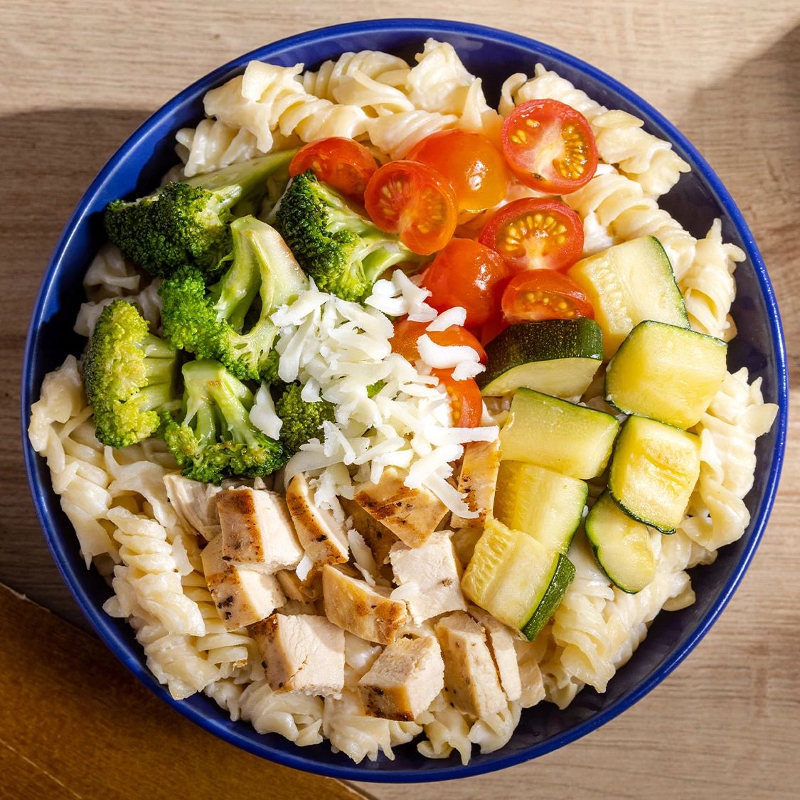 Bowl_Pasta_de_Pollo_2000x1125.jpg Bowl_Pasta_de_Pollo_2000x1125.jpg