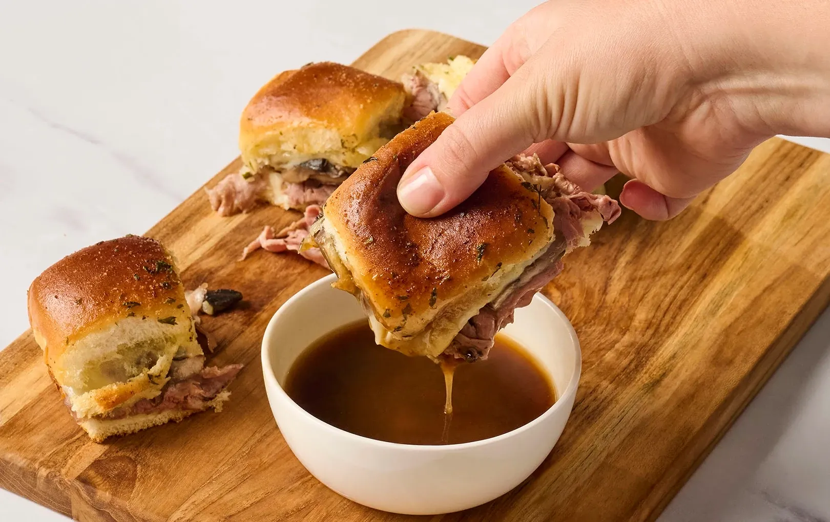 Caramelized Onion Au Jus Gravy