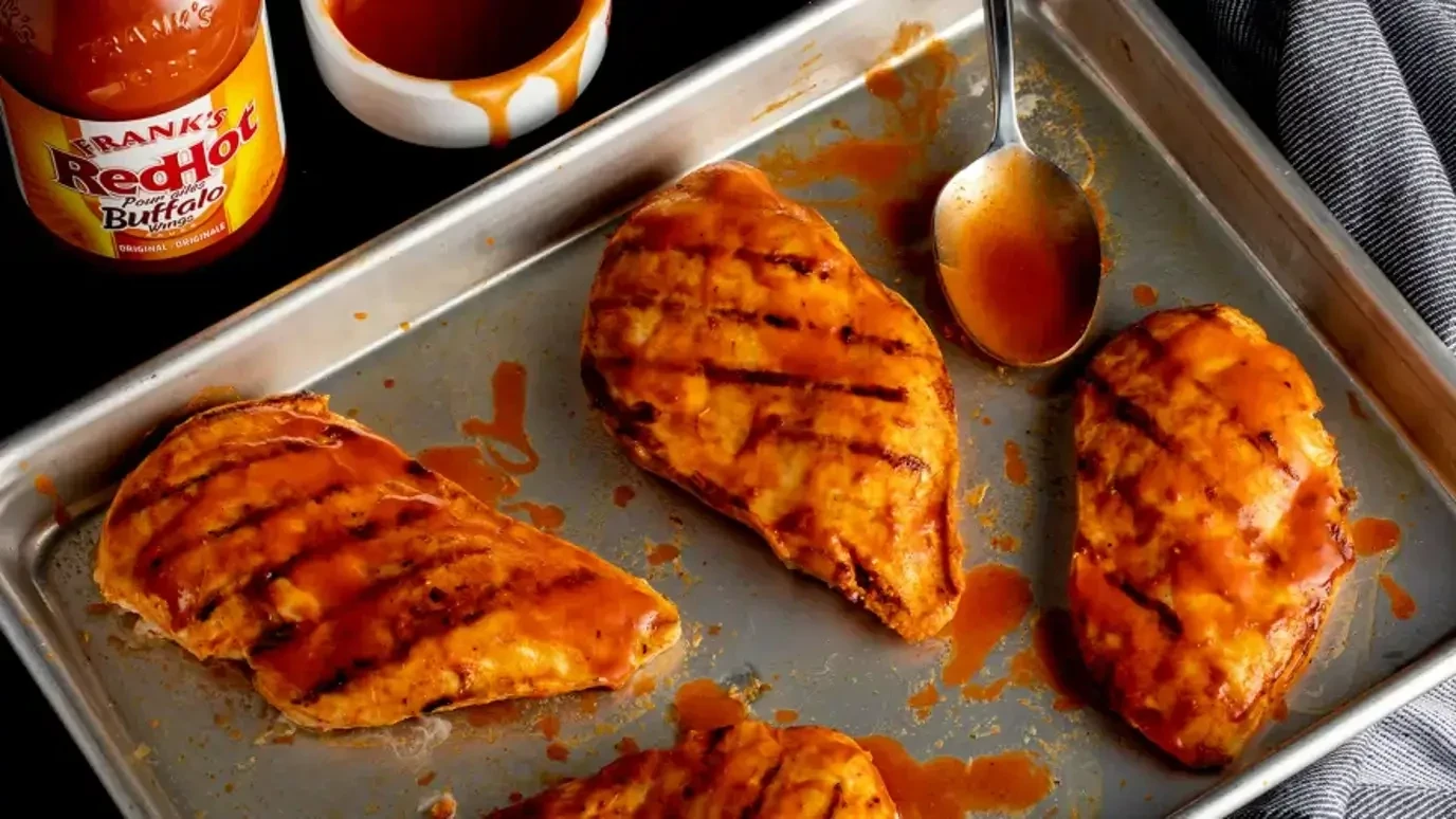 Franks RedHot Grillowane Piersi z Kurczaka w Stylu Buffalo