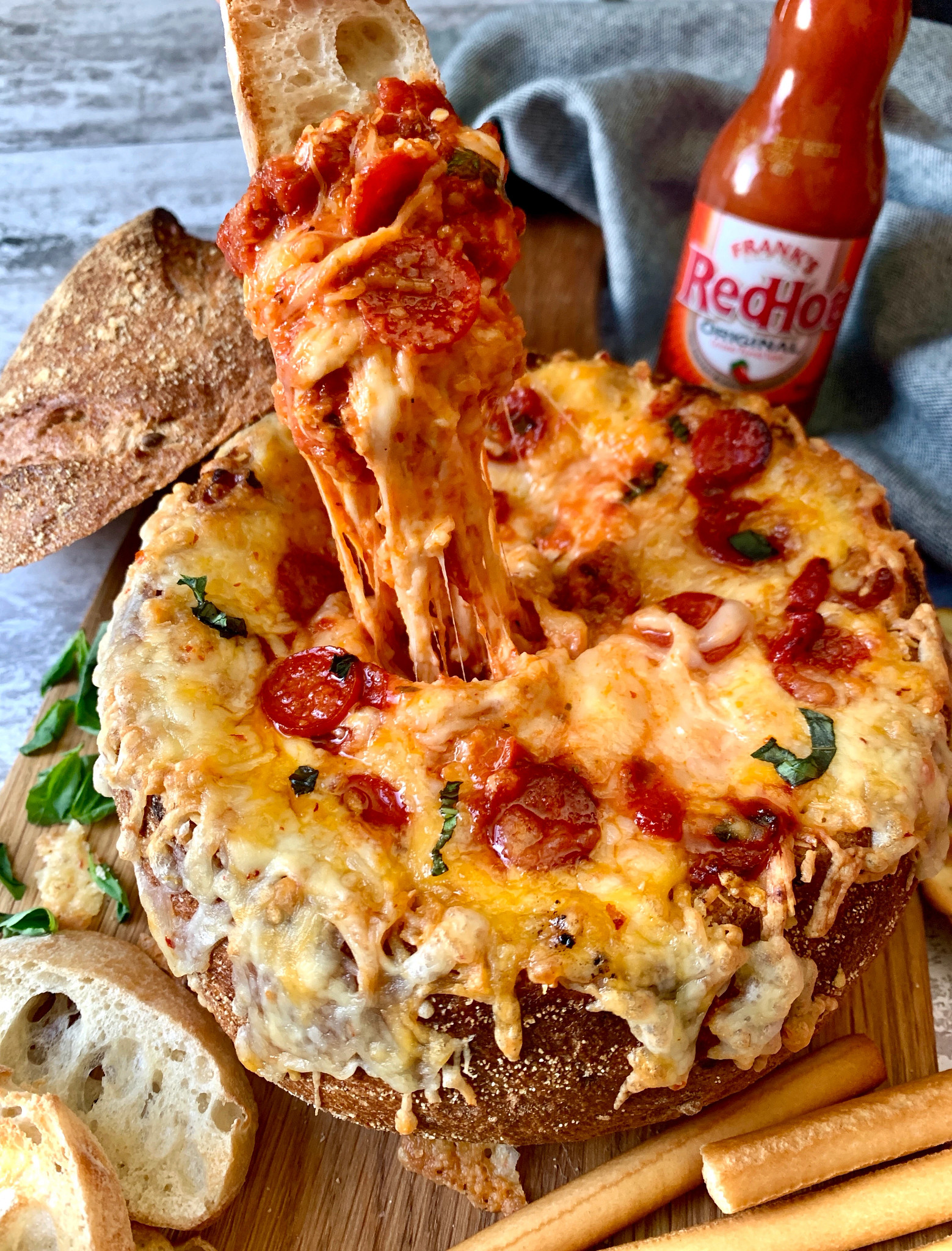 @ThinkingFood247’s FRANK’S REDHOT PIZZA DIP