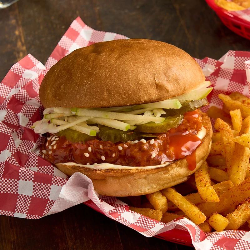 Caramelised Nashville Cauliflower Burger Caramelised Nashville Cauliflower Burger