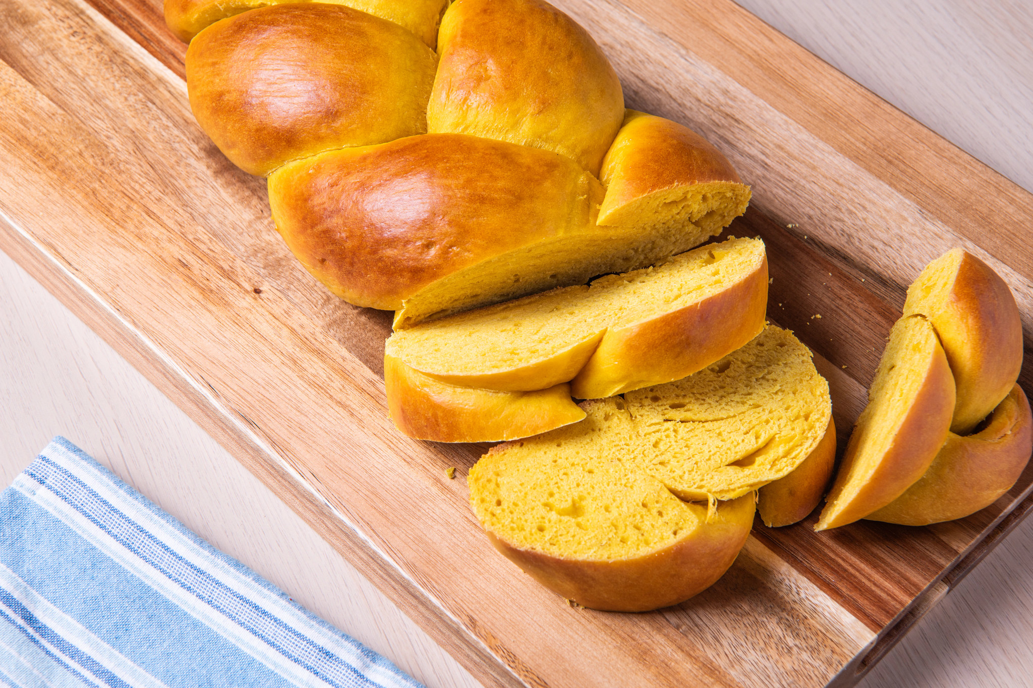 French's® Mustard Challah Bread