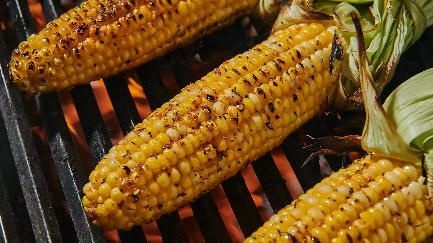 Grilled Corn With Spicy Honey Butter