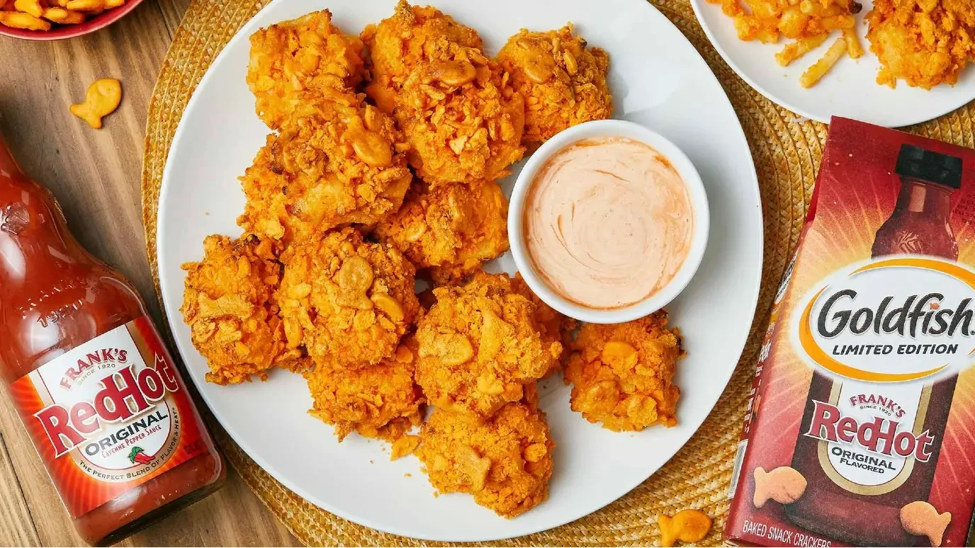 Air Fryer Goldfish Mac and Cheese Bites