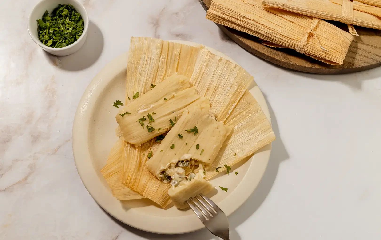 Tamales De Rajas Con Queso