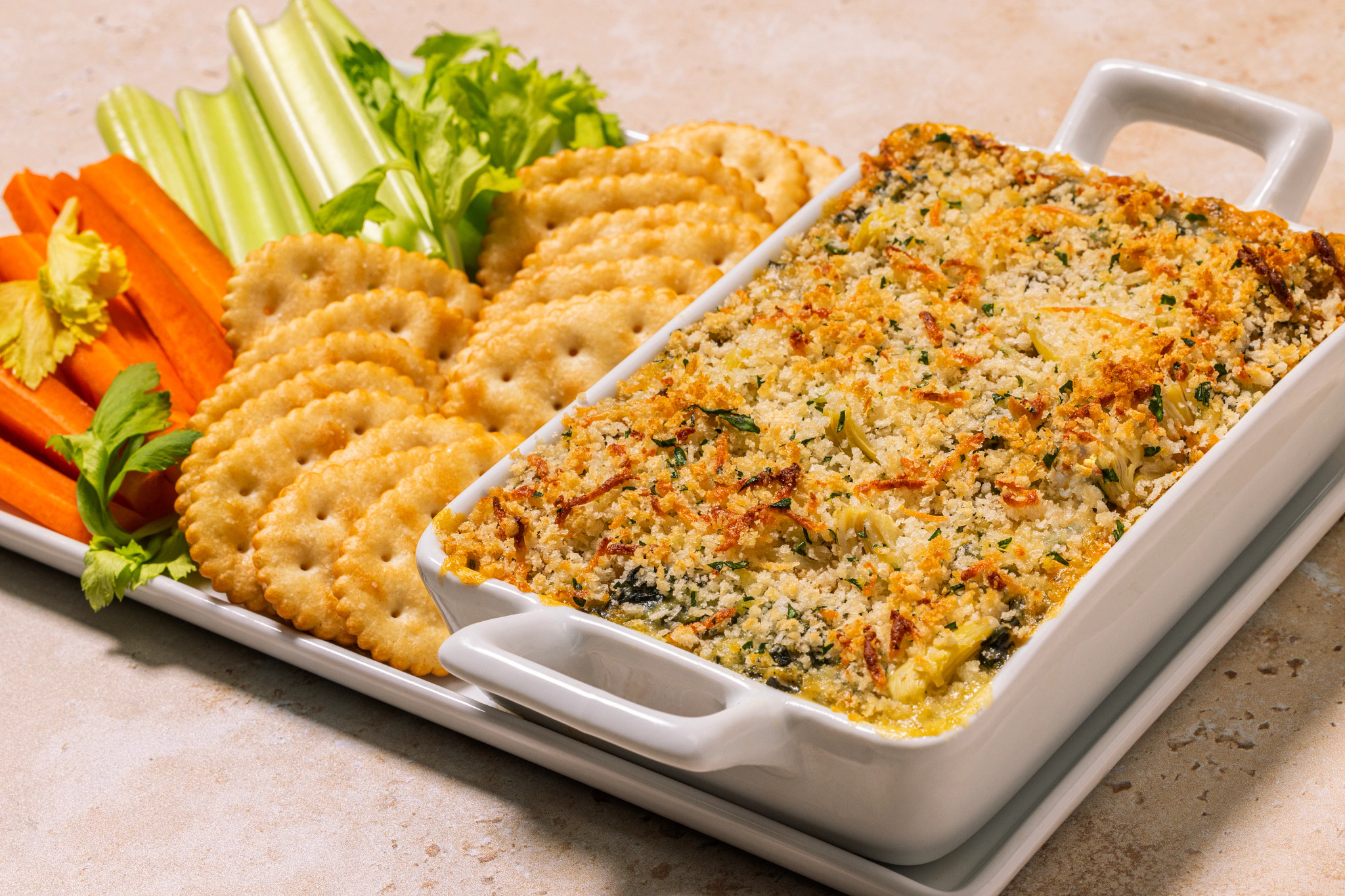 Garlic Buffalo Spinach and Artichoke Dip