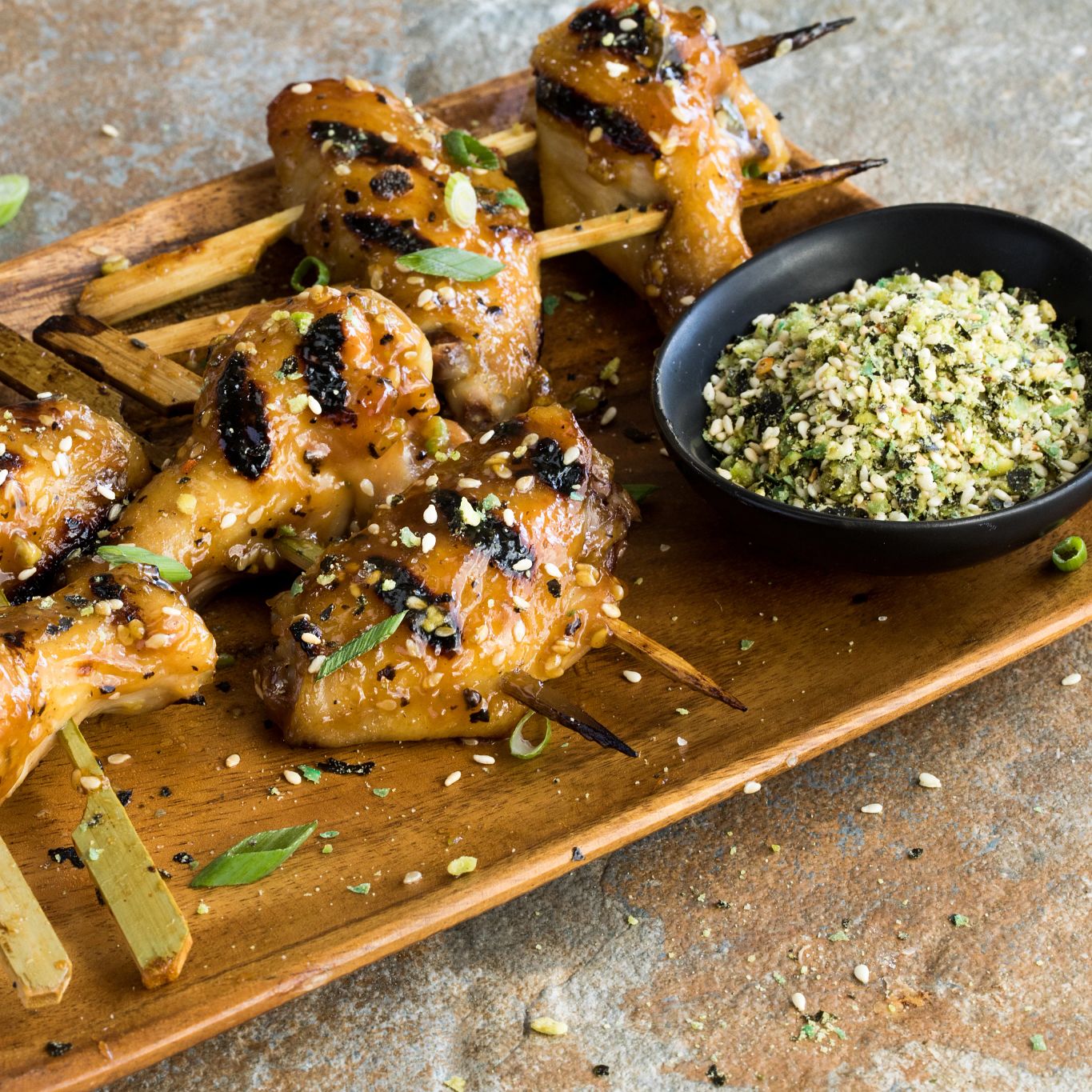 Alitas_Glaseadas_con_jengibre_pina_y_honey_mustard.jpg Alitas_Glaseadas_con_jengibre_pina_y_honey_mustard.jpg