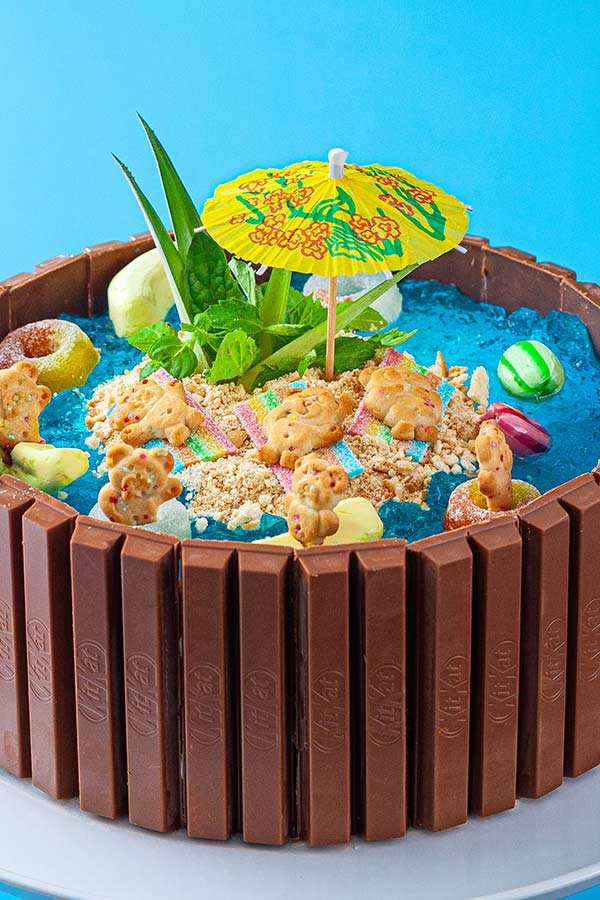 Pool Party Cake | Made this for a little boy's pool party. I… | Flickr